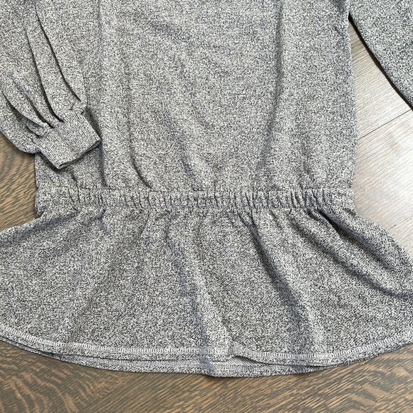 BNWOT ROOTS SWEATSHIRT DRESS - Picture 3 of 5